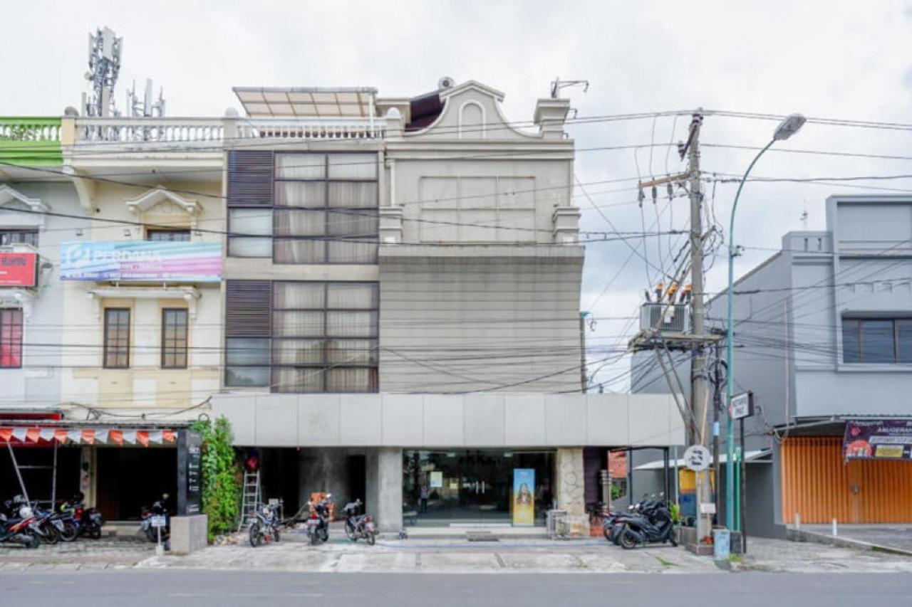 Sans Hotel Ekkon Yogyakarta By Reddoorz Ngabean Exteriér fotografie