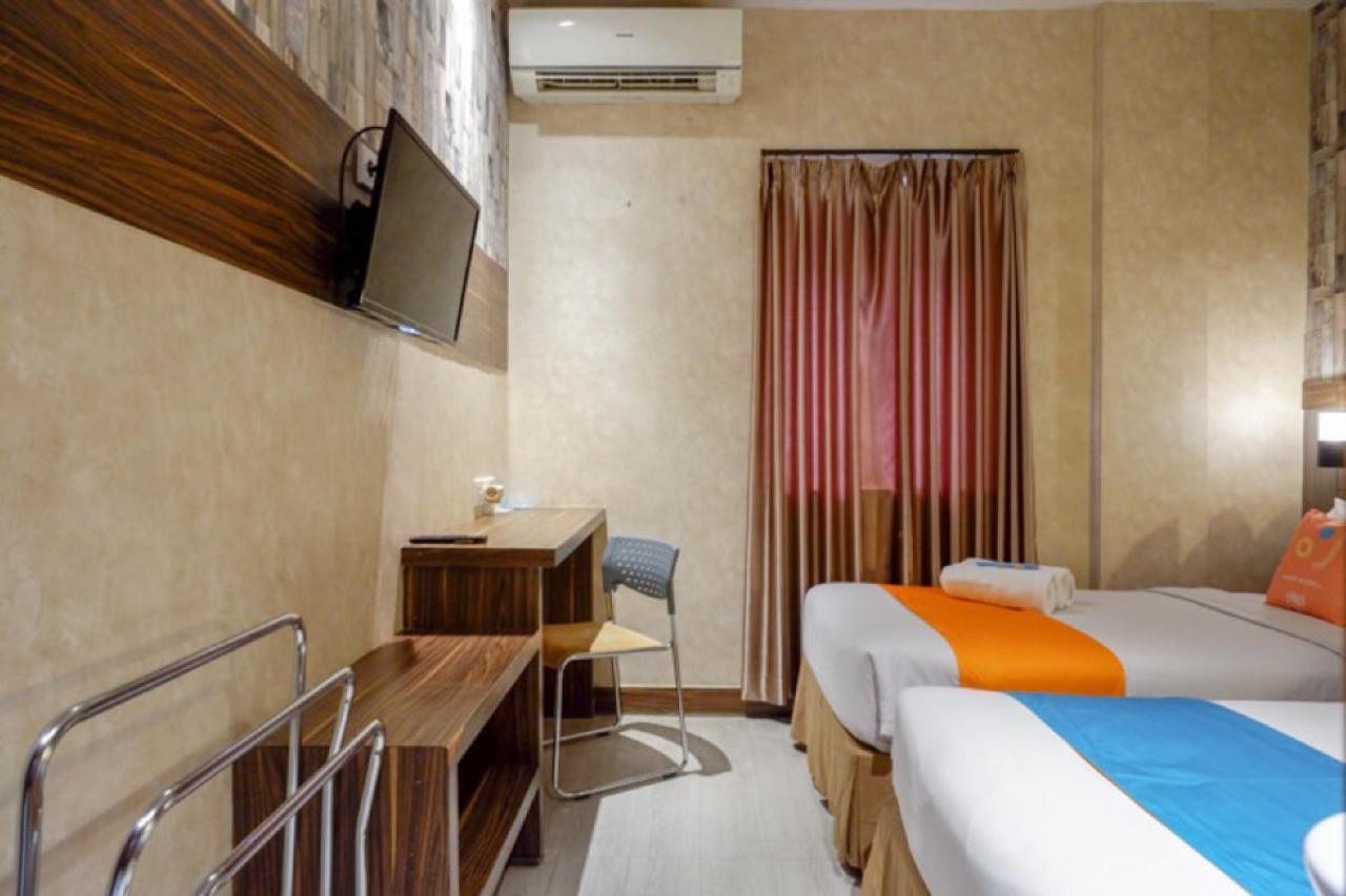 Sans Hotel Ekkon Yogyakarta By Reddoorz Ngabean Exteriér fotografie